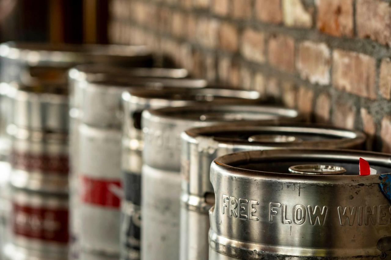 Ski Inn Taphouse Hotel Sisters Kültér fotó